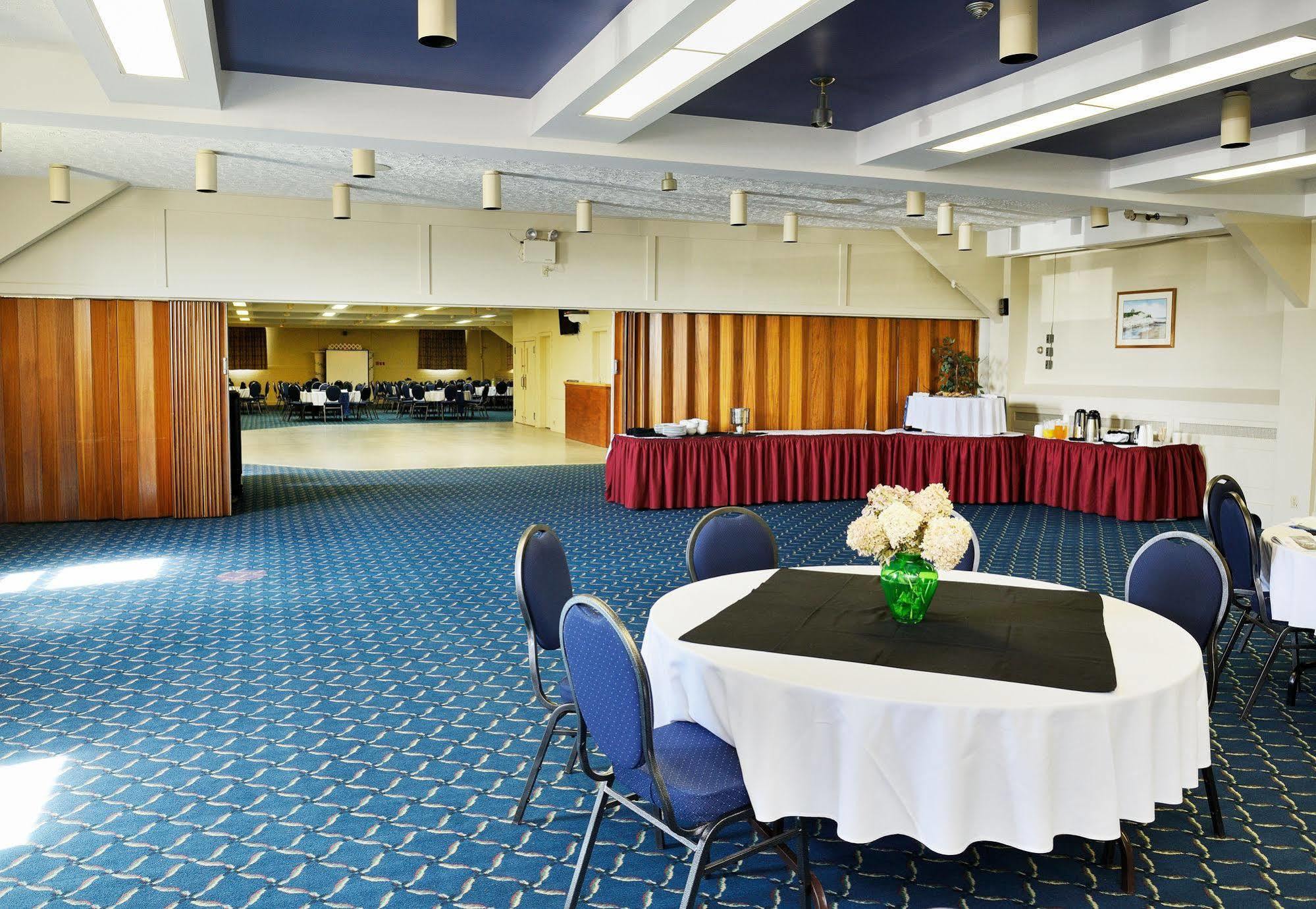 סאמרסייד Slemon Park Hotel & Conference Centre מראה חיצוני תמונה